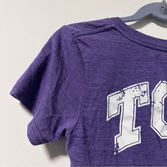 TCU Horned Frogs Fanatics Purple Fitted V-Neck Tee Women’s Size Small Collegiate - Picture 9 of 13